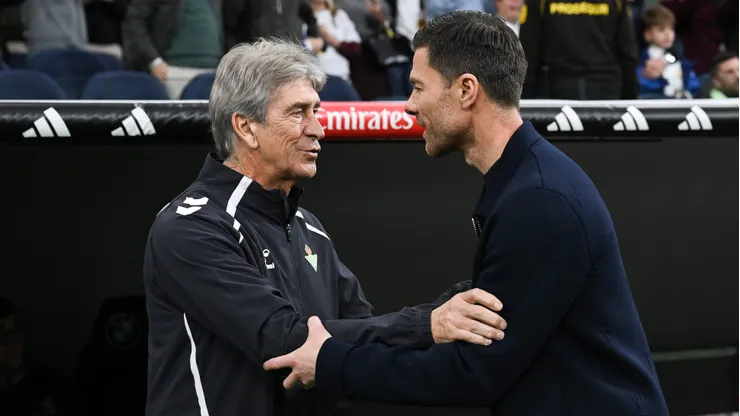 Manuel Pellegrini criticó el despido de Xabi Alonso.