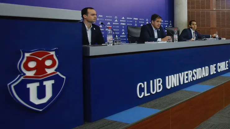 Michael Clark seguirá al mando de Azul Azul, al menos hasta abril.
