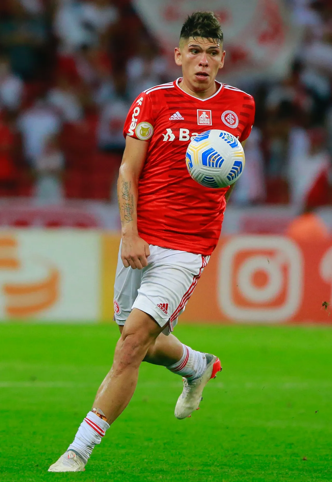 Carlos Palacios provoca crisis financiera en Inter de Porto Alegre (Getty Images)