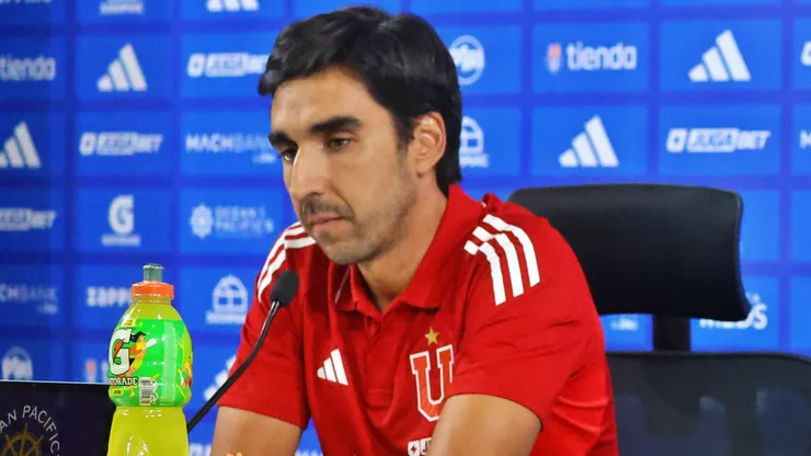 Francisco Meneghini lamenta primera baja en U. de Chile para amistoso.