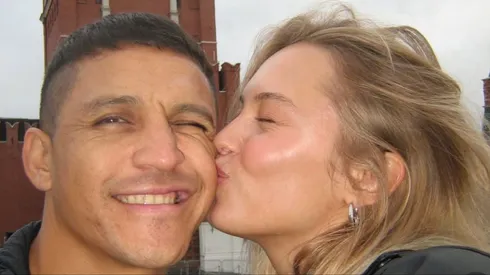 Los rumores con Alexis Sánchez están en llamas en redes.