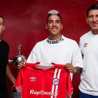 Hinchas de U. de Chile revientan redes de Argentinos por el Lea