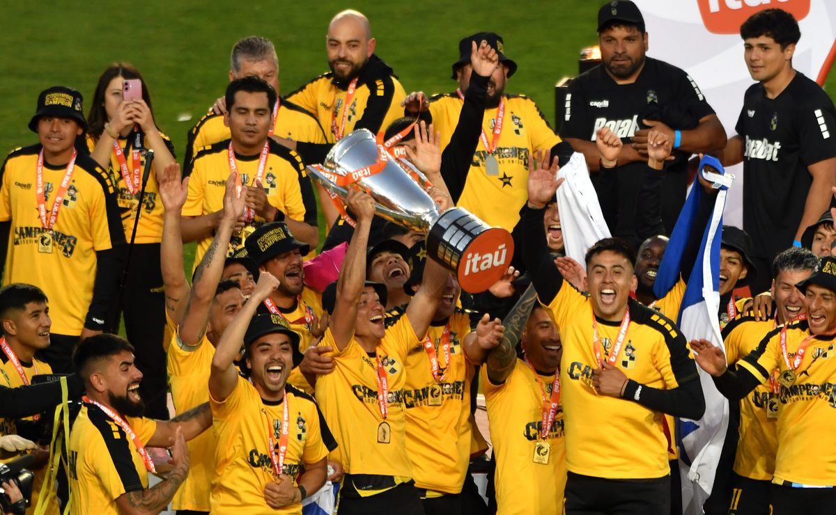 Fue campeón con Coquimbo y ahora cerró su regreso a un viejo conocido: Jugará en Primera B