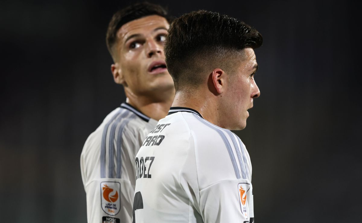 Los detalles desconocidos del conflicto por dinero que sacudió a Colo Colo antes del viaje a Uruguay