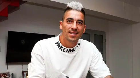 El ex goleador azul celebró de entrada en su debut por Argentinos Jrs.