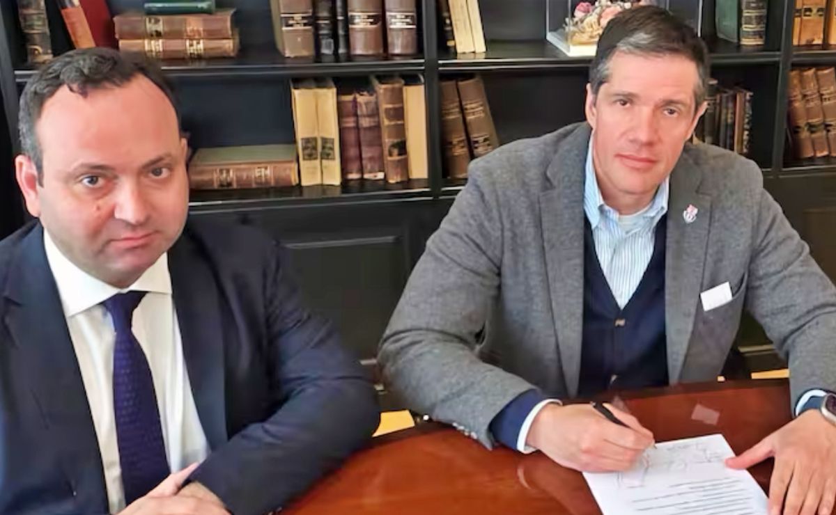 CMF abre investigación por presunto”chanchullo” en compra de acciones en Azul Azul