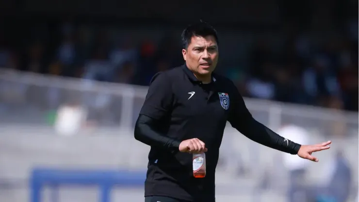 Esteban González cae por primera vez al mando del Querétaro.