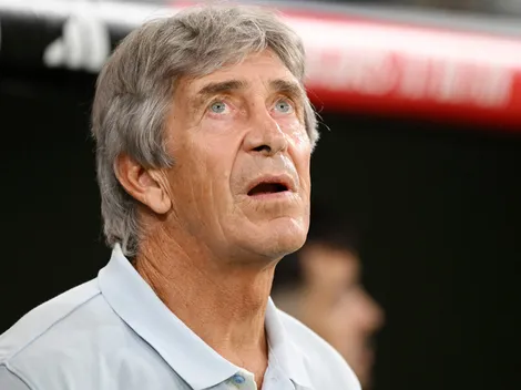 El tapaboca de Pellegrini a hinchas que lo piden fuera del Betis