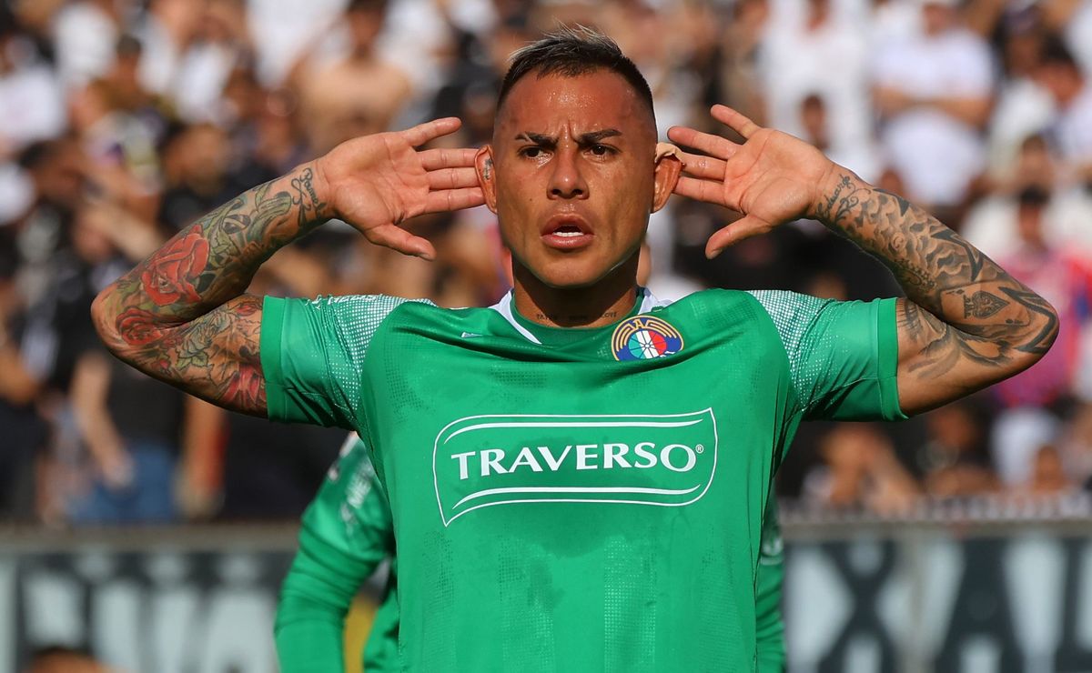 “Una lástima”: DT de Audax Italiano lamenta la partida de Eduardo Vargas a U. de Chile