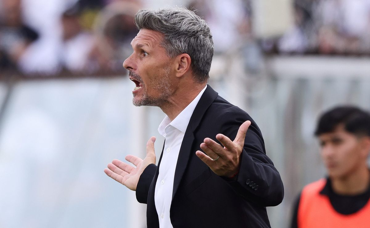 Sólo le queda una chance: la encerrona que se hace Colo Colo en la búsqueda de un nuevo arquero