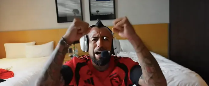 Arturo Vidal siguió cada detalle de la semifinal de Chile