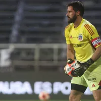 Jugó en Colo Colo, la U y la UC y cuestiona la capitanía alba de De Paul