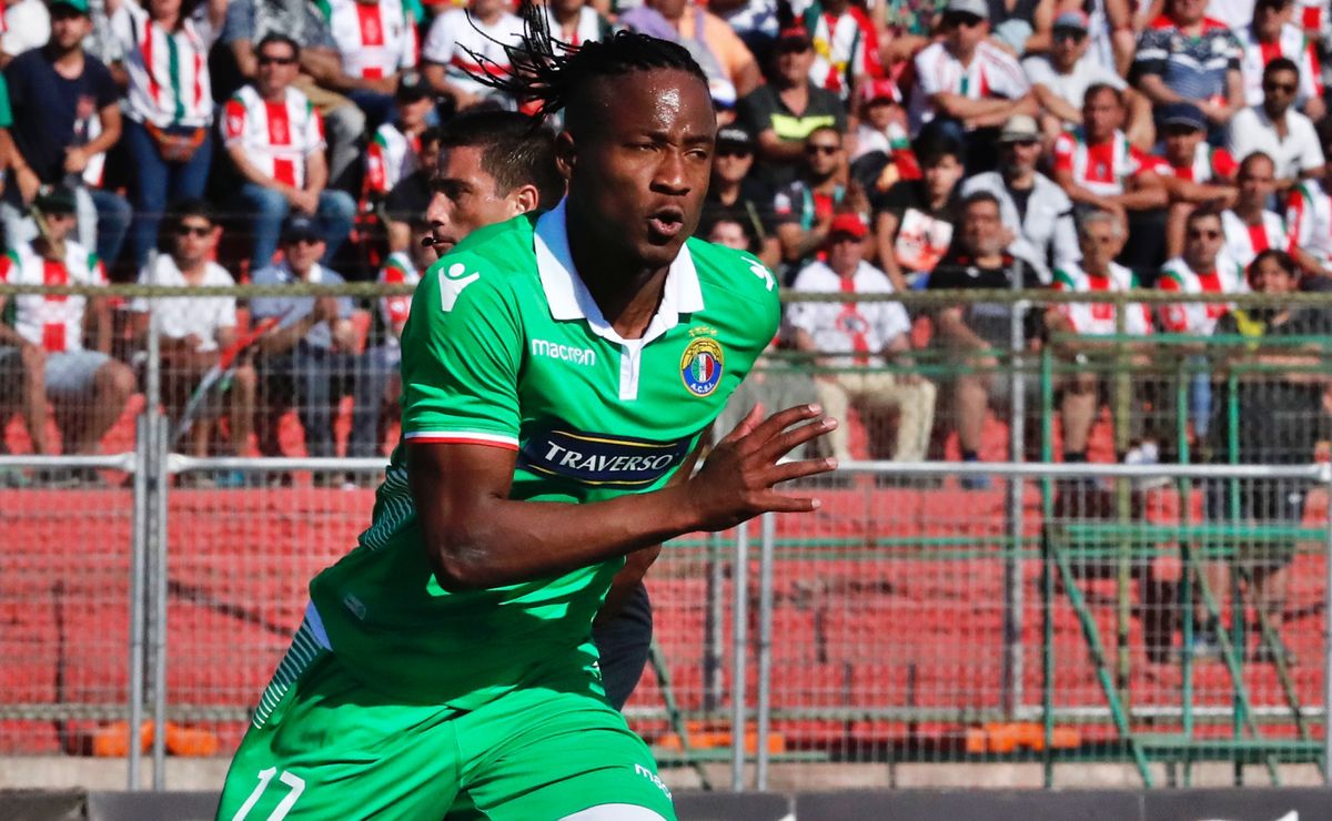 Fue figura en Audax, en su mejor momento partió a MLS y vuelve a Chile en busca de equipo