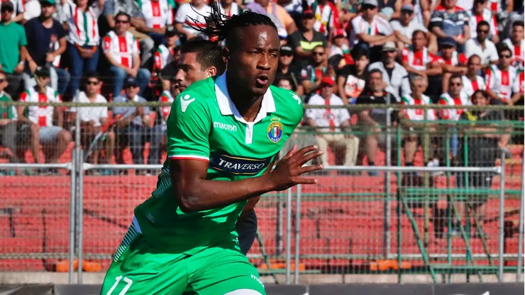 Sergio Santos dejó Audax como figura y vuelve a Chile en busca de club.