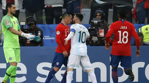 Lionel Messi podría compartir camarín con Gabriel Arias en Newell's Old Boys.
