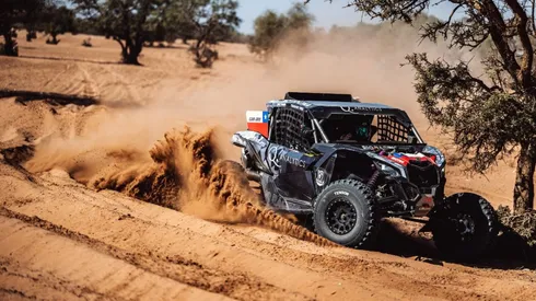 Lucas Del Río va por el podio en el Rally Dakar 2026.
