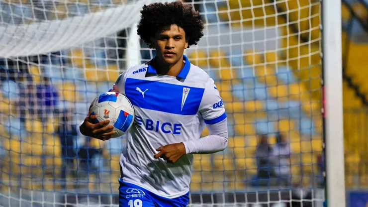 Eduard Bello encuentra equipo tras salir de Universidad Católica.
