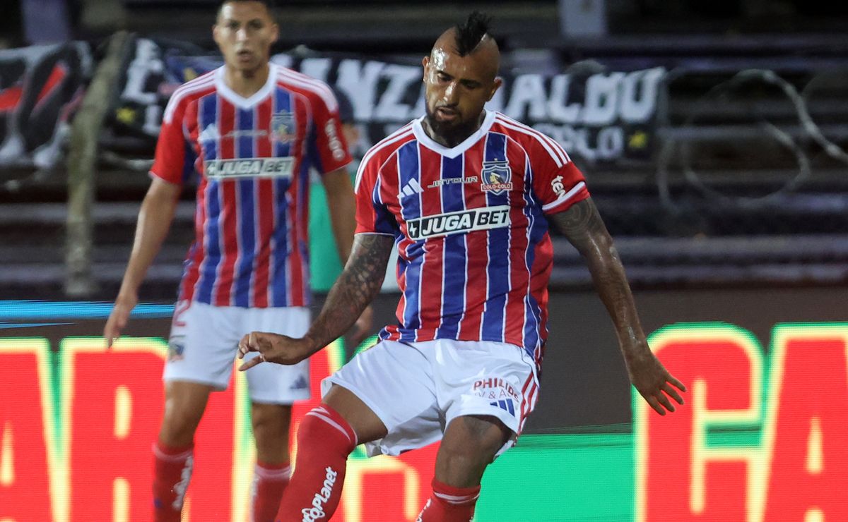 Pato Yáñez y polémica de Vidal como líbero en Colo Colo: “Se lo llevaron en velocidad”