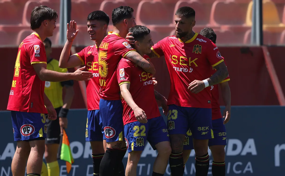 Juan Pablo Gómez regresa a Unión Española tras paso por U. de Chile e Iquique