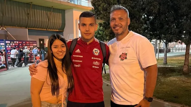 Sebastián Roco junto a sus hijos