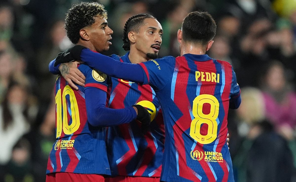 Pronósticos Real Sociedad vs Barcelona: el líder quiere extender su ventaja en Anoeta