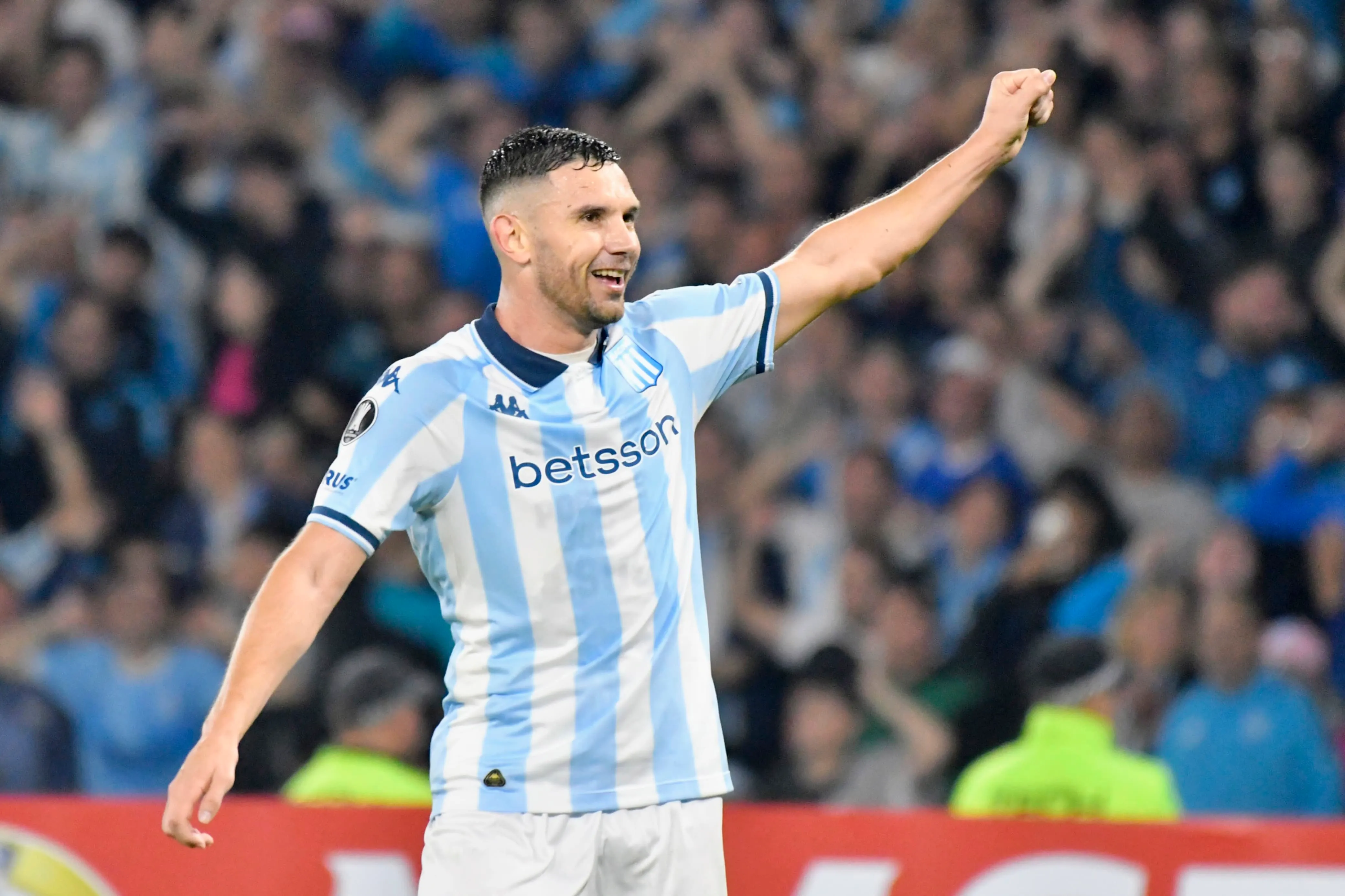 Adrián Martínez no jugará el amistoso ante Universidad de Chile. (Fotobaires/Photosport).
