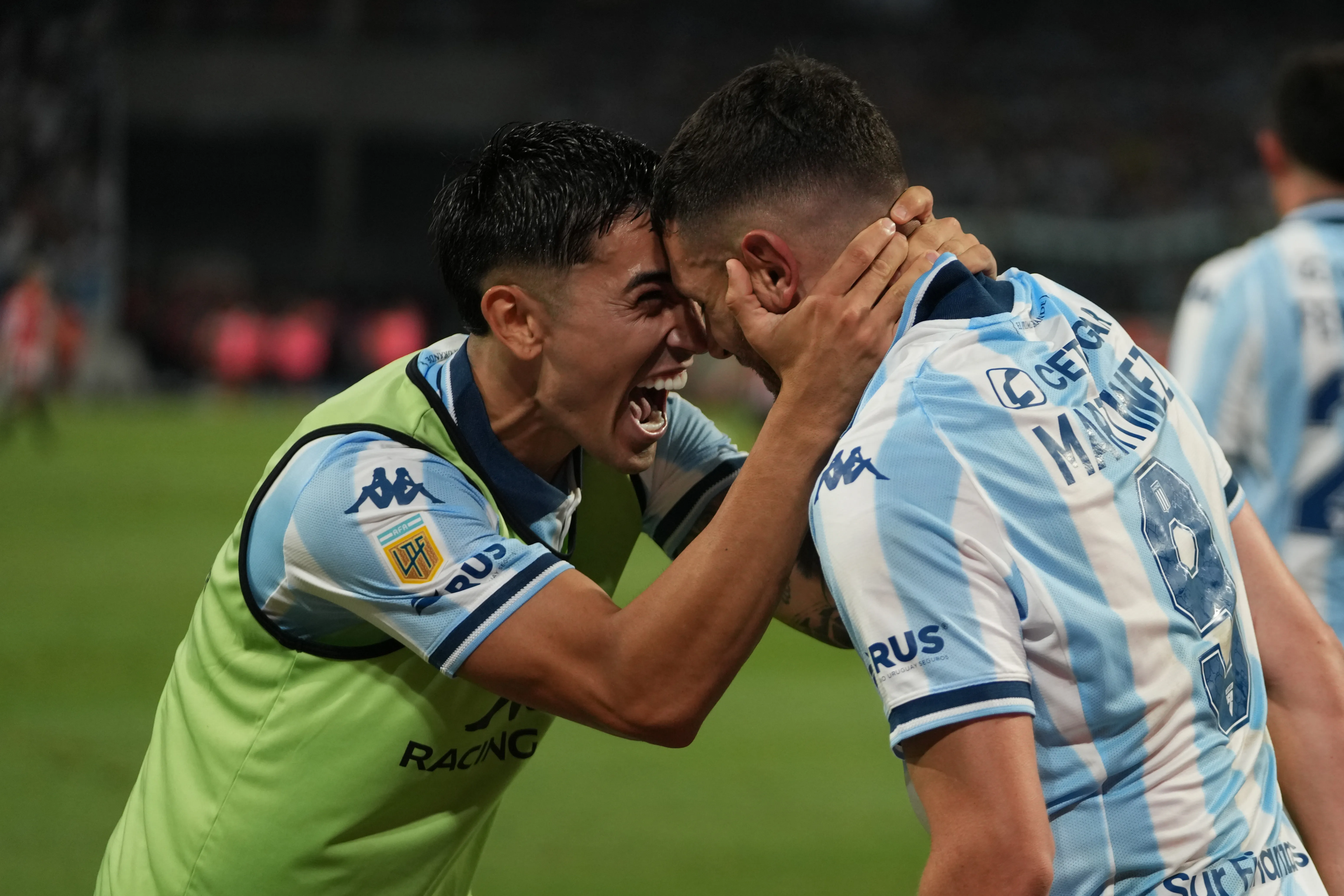 Santiago Solari aún puede ser titular, pero Martínez ni abordará el avión. (Joaquín Camiletti/Getty Images).