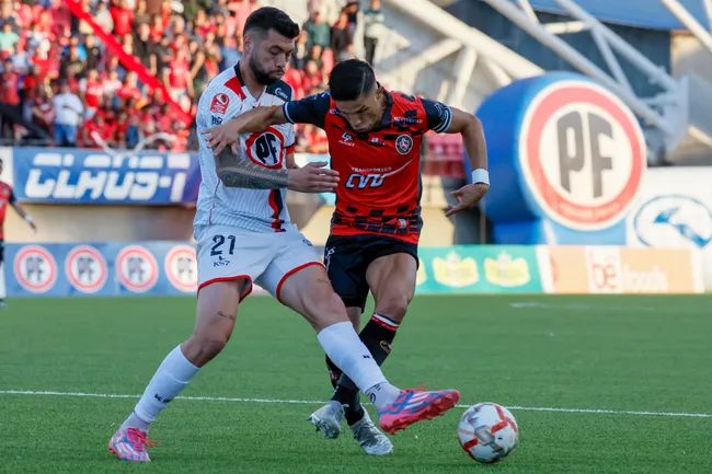 Felipe Flores también pasó de Limache a San Luis. (Andres Pina/Photosport).