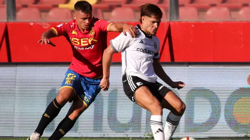 Bastián Yáñez enfrenta a Leonardo Gil en un duelo entre Unión Española y Colo Colo. 

