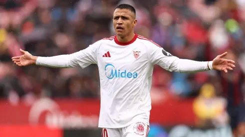 Alexis Sánchez sufre en Sevilla.
