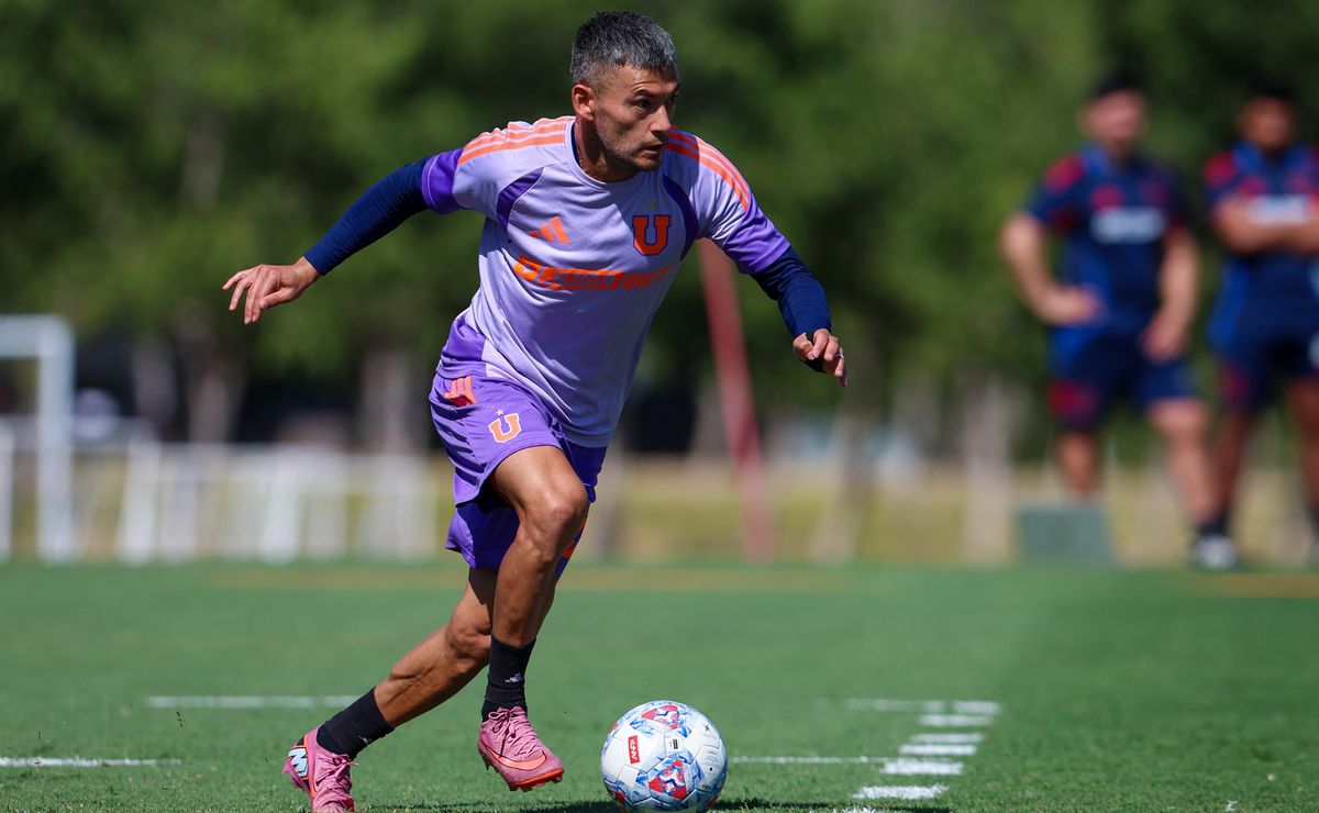 El refuerzo de U de Chile que está loco con Charles Aránguiz: “Me sorprendió muchísimo”