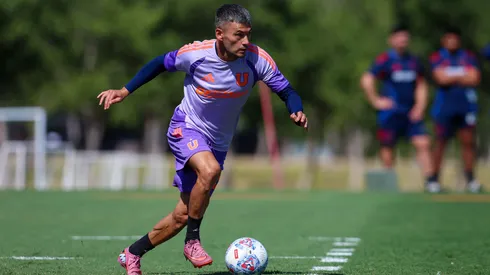 Lucas Romero está loco con Charles Aránguiz  en la U.
