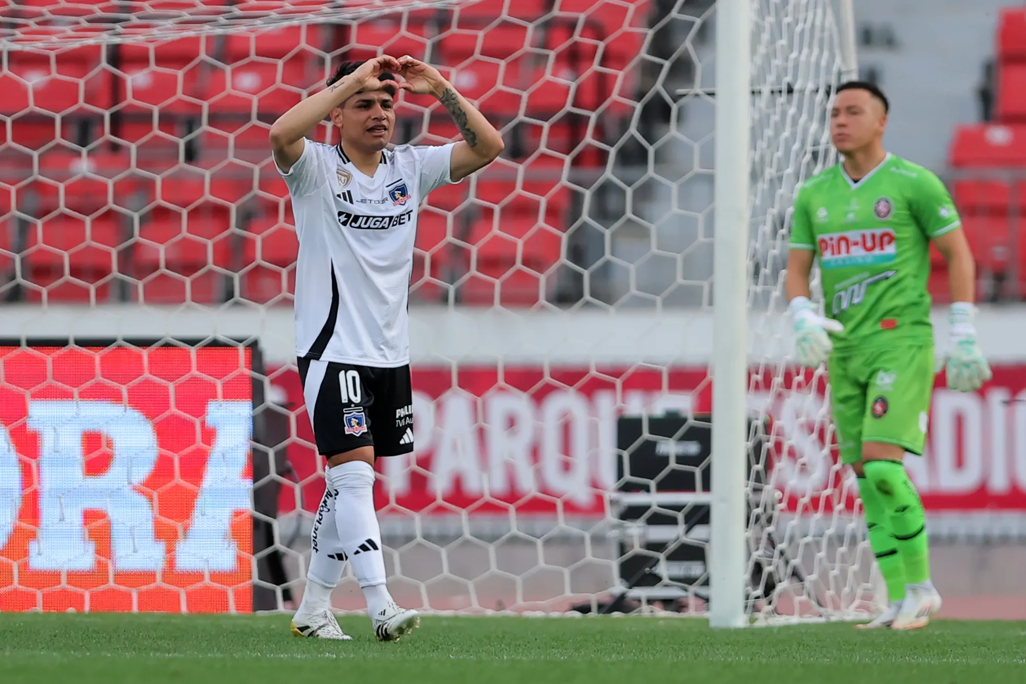 Pato Yáñez abordó las exigencias y presente de Aquino en Colo Colo.