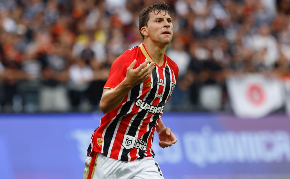 Gonzalo Tapia anota su primer gol del 2026 para Sao Paulo en Clásico ante Corinthians