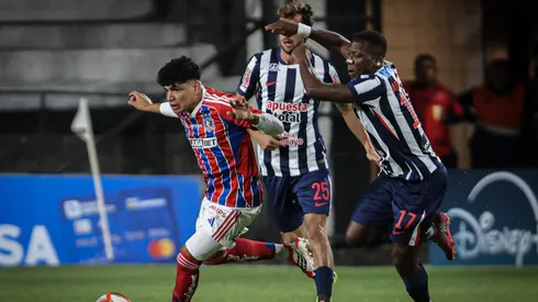 Claudio Aquino tuvo otro partido bajo en Colo Colo.
