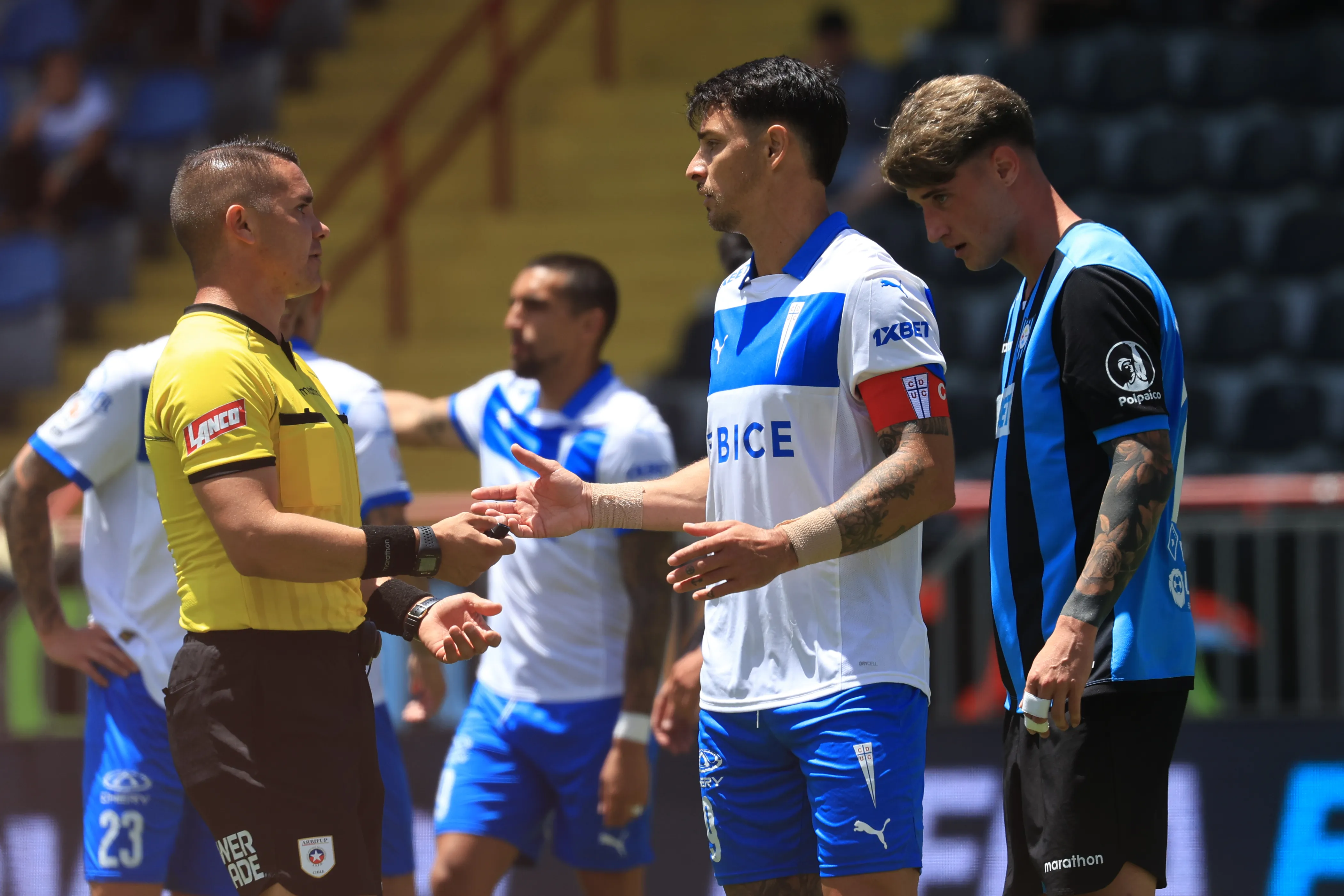 Huachipato y la UC jugarán su partido /Photosport