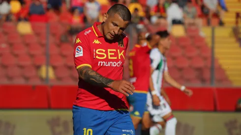 Pareja del jugador explica detalles del conflicto con Unión Española. 
