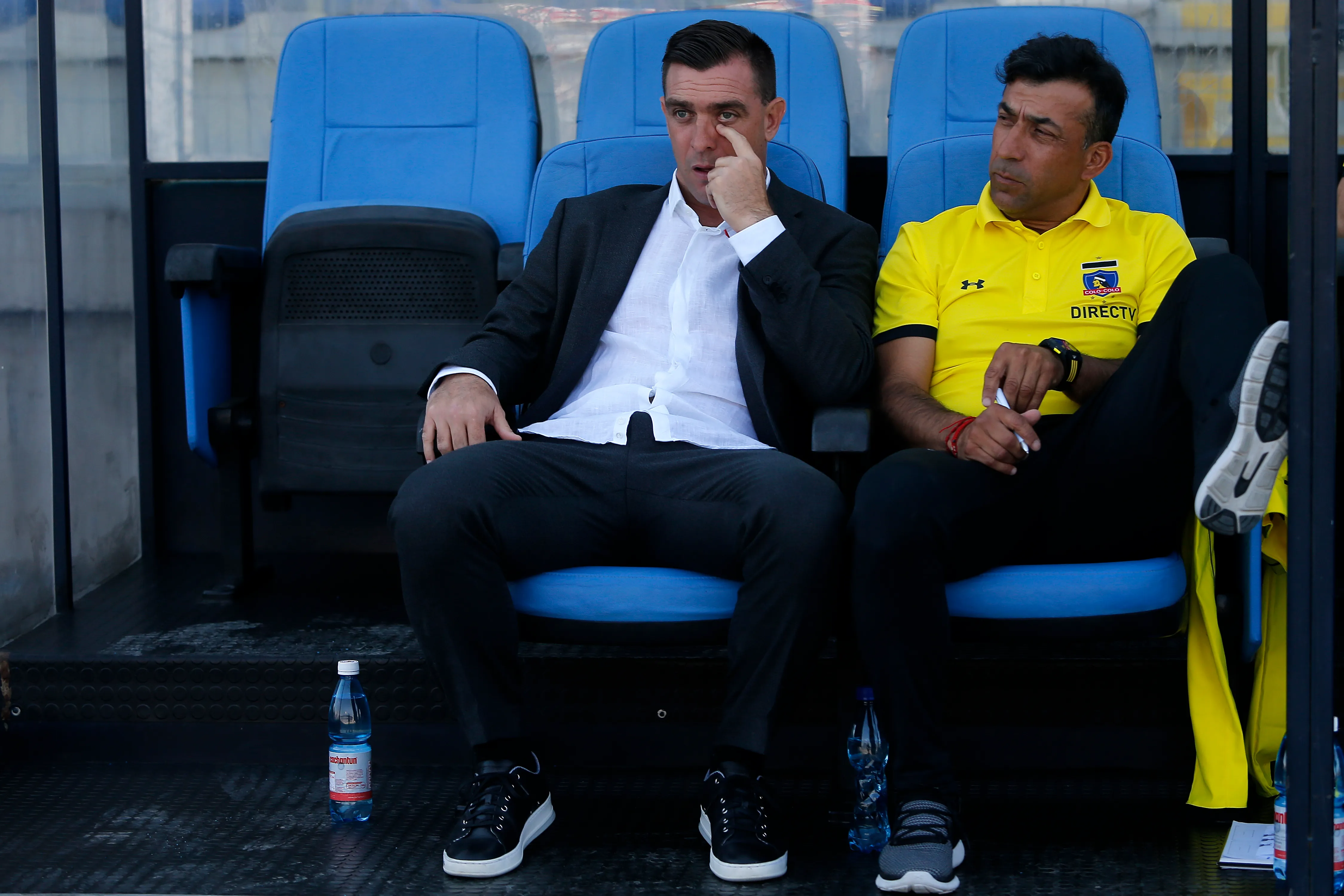 Salvatierra acompañando a Pablo Guede