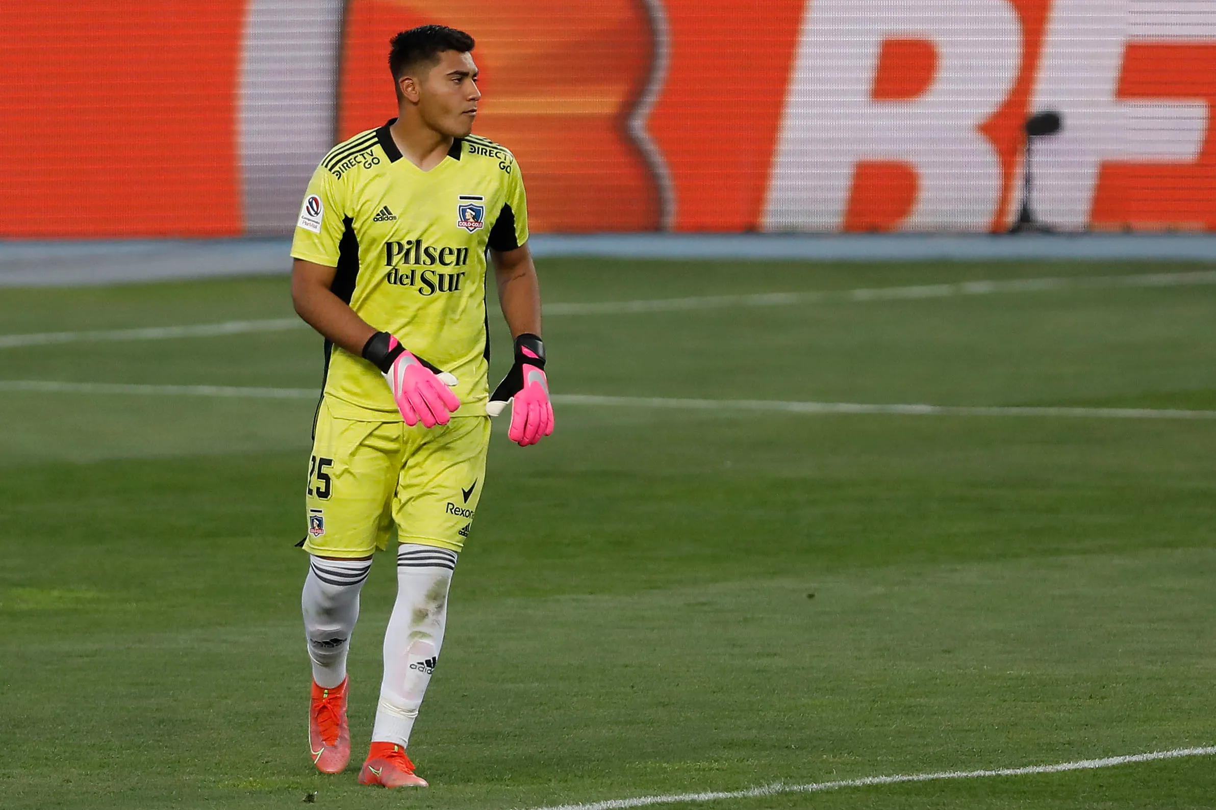 Julio Fierro debutó por el primer equipo de Colo Colo en pleno coronavirus por un montón de bajas en los albos, que esa tarde cayeron 2-0 ante Audax Italiano en Rancagua. (Dragomir Yankovic/Photosport).