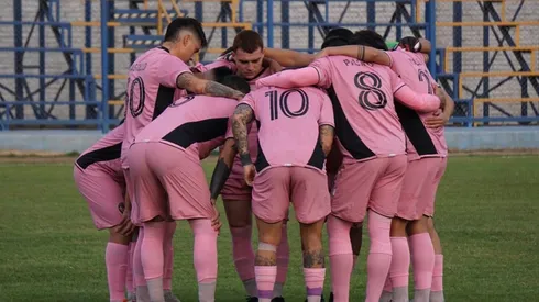 Santiago City lucha por llegar a la Primera B.
