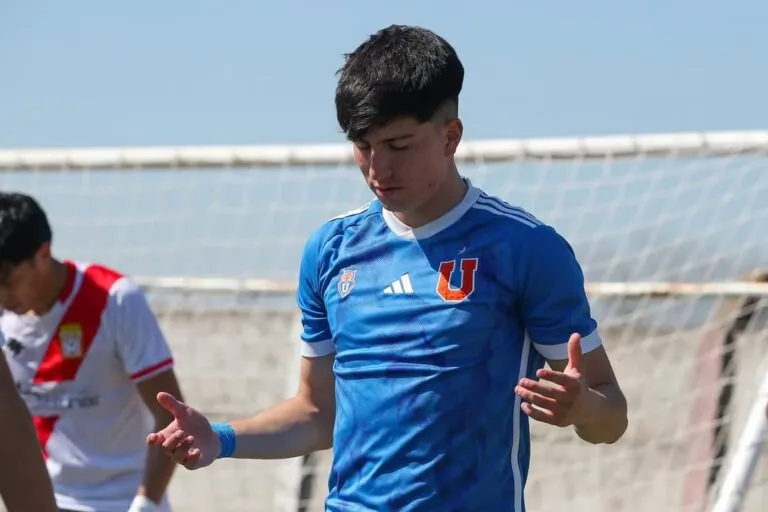Franco Cáceres es uno de los jugadores de Universidad de Chile que lo pasó pésimo por los incendios en Concepción. | Foto: Archivo.