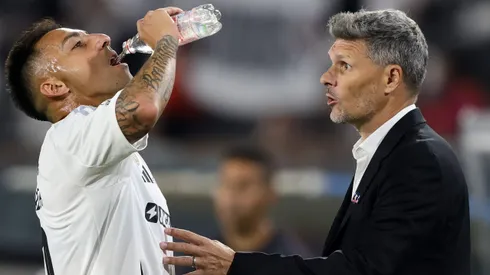 Fernando Ortiz junto a Javier Correa en Colo Colo. El Tano les bajó el pulgar a varios en el club. 
