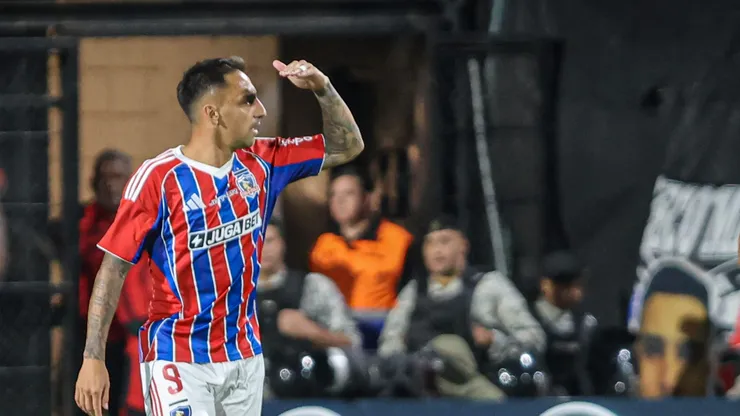Correa y sus lapidarios dichos en Colo Colo.