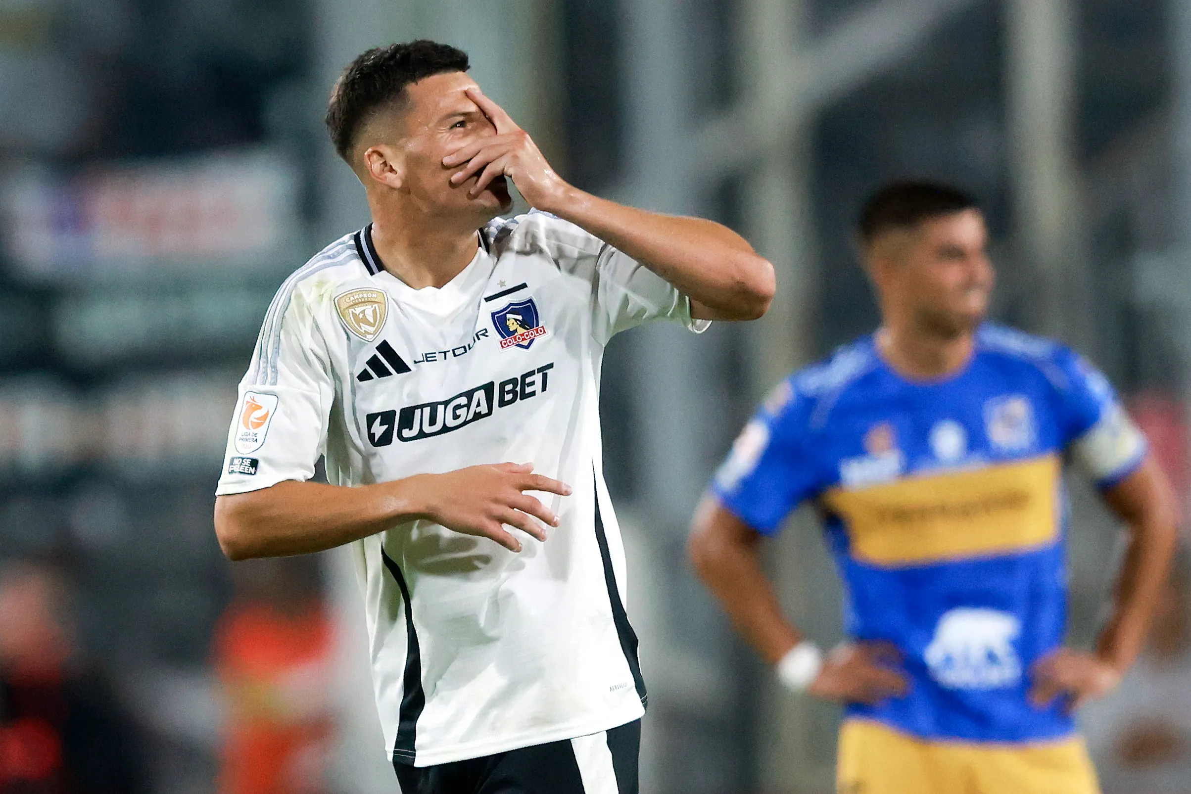 Lucas Cepeda puede dejar una buena cantidad de dinero para Colo Colo. | Foto: Photosport.