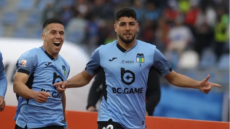 Maxi Romero aún no tiene reemplazo en Rancagua.