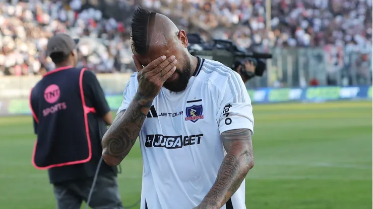 Colo Colo puede sufrir cambios importantes si Mosa toma el control total