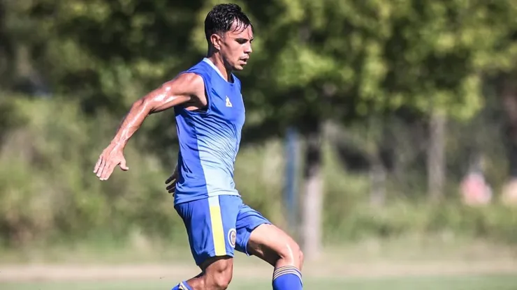 Vicente Pizarro en amistoso con Rosario Central