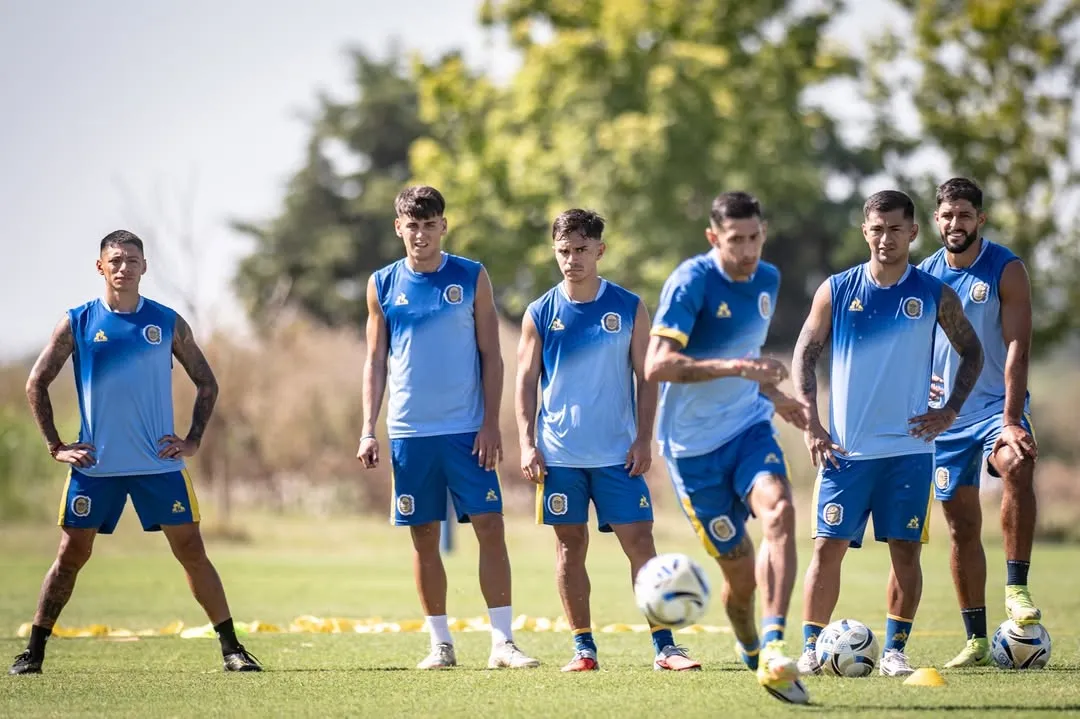 Vicente Pizarro y sus compañeros en entrenamiento