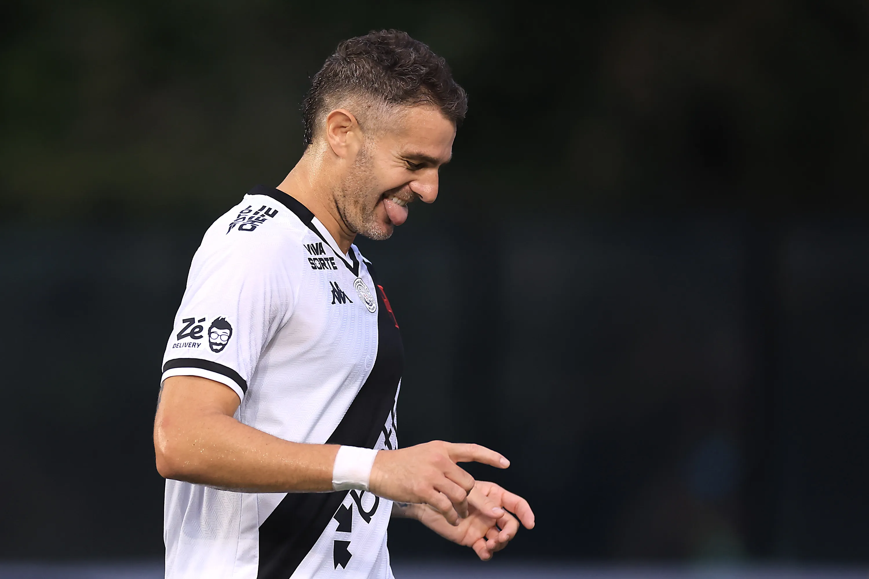 Pablo Vegetti celebra uno de los 60 goles que marcó en Vasco. (Buda Mendes/Getty Images).