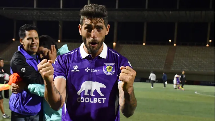 Joaquín Larrivey apunta a ser un titular indiscutido de Deportes Concepción.